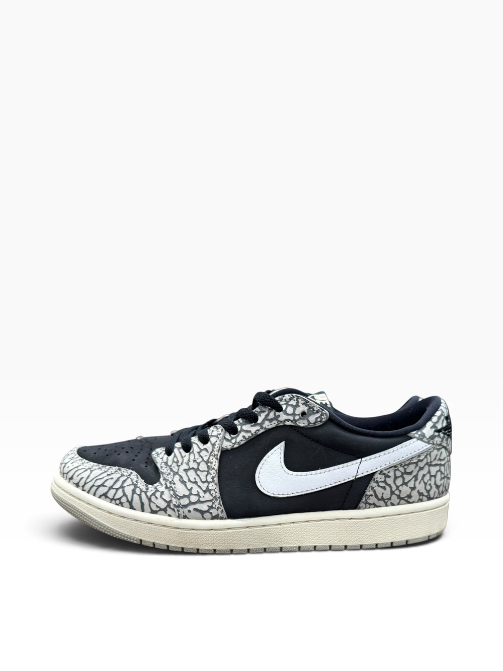 Air Jordan 1 Retro Low OG Black Cement CZ0790-001 Size 10 Used